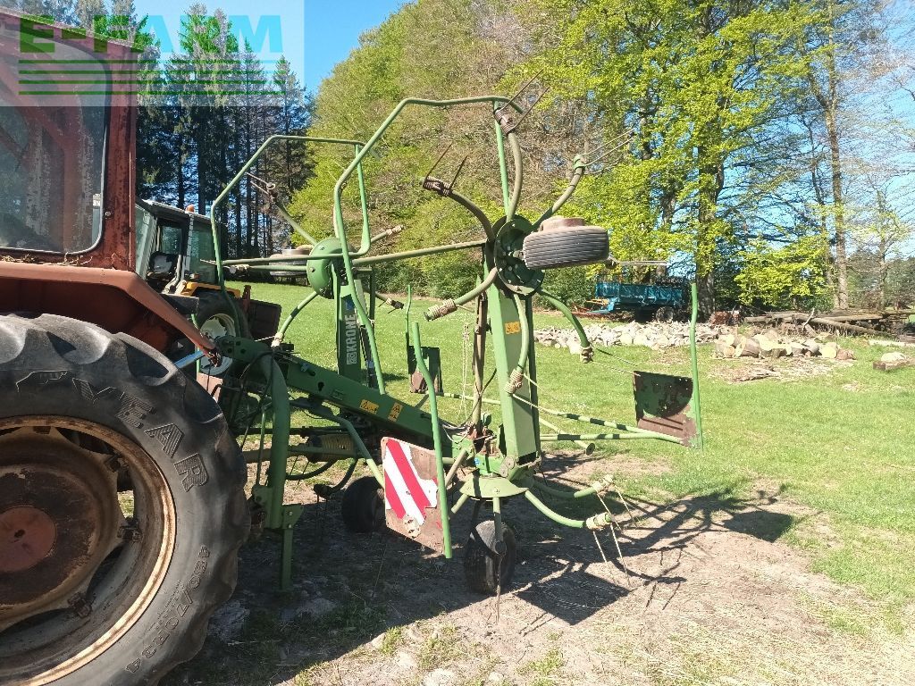 Krone kw 5.50 Karuzelowy przetrząsacz do siana