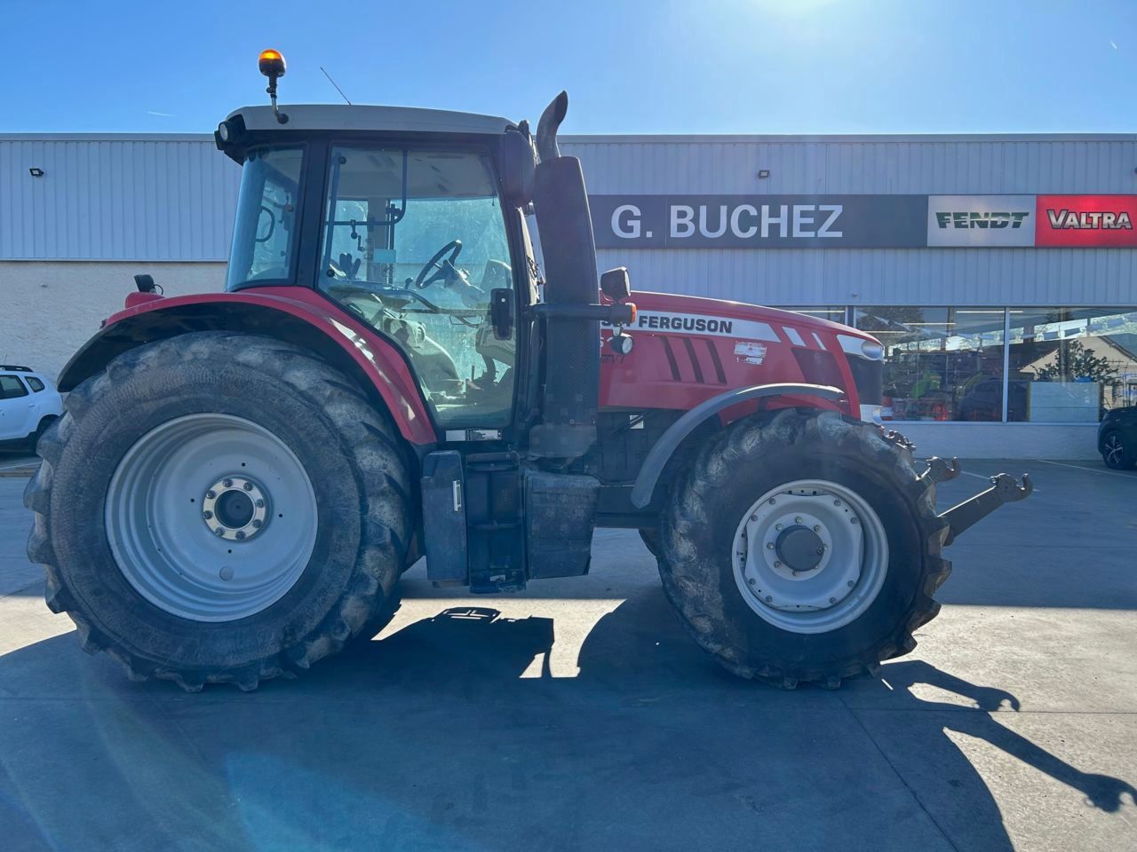 Massey Ferguson 7615 Dyna-VT Tractor €48,000