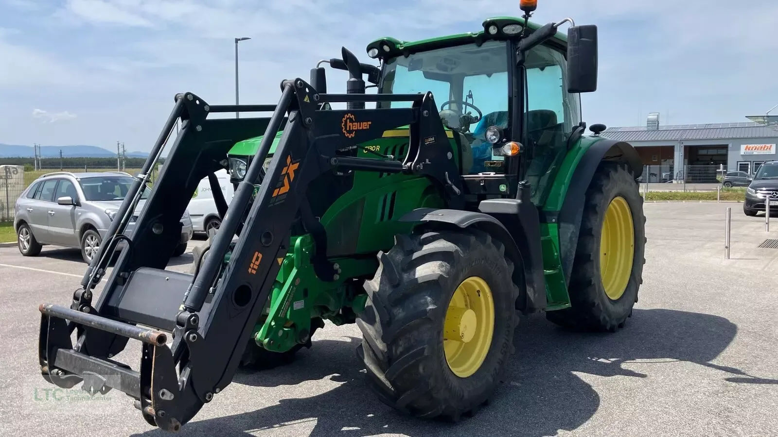 E-FARM: John Deere 6130 R - Traktor - id 7R4G3AH - 74.248 € - Produktionsår: 2012 - Motortimer: 2.973,Motoreffekt (HP): 130,Østrig