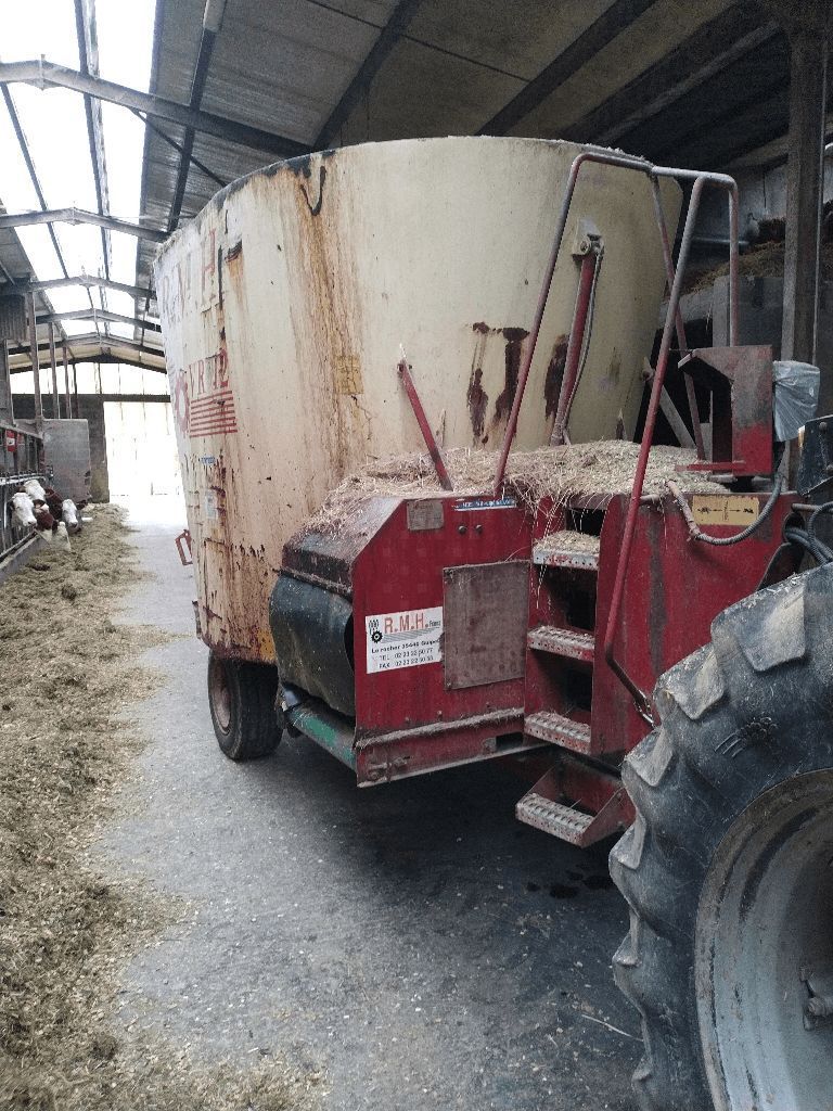 E-FARM: RMH vr12 - Mélangeurs d'alimentation - id XNKTIWT - 7 000 € - Année: 2003 - France