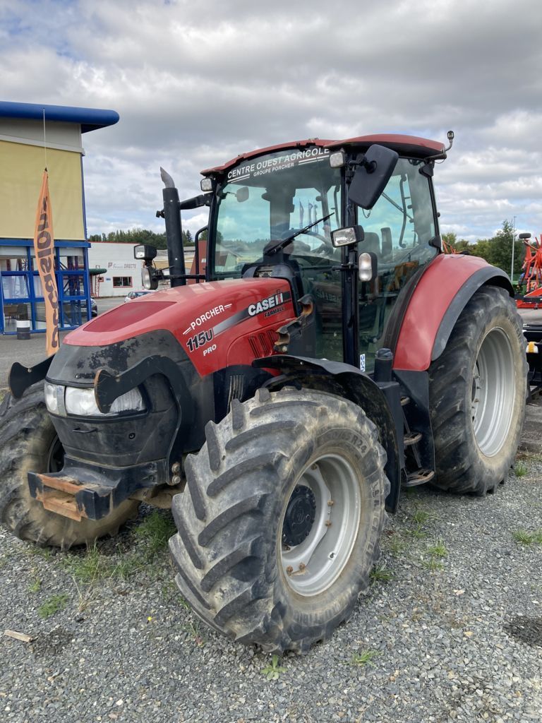 E-FARM: Case IH Farmall 115 Pro - Traktor - id QMELVPS - 20.000 € - Baujahr: 2016 - Abgelesene Motorstunden: 4.300,Motorleistung (PS): 114,Frankreich