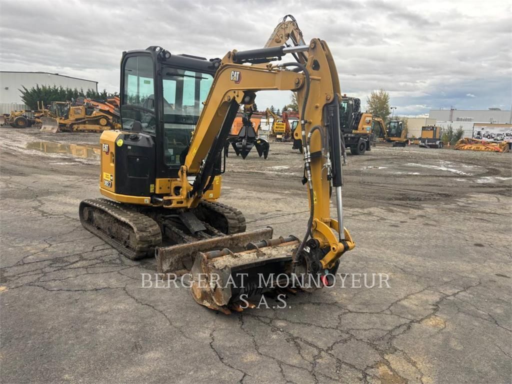 Caterpillar 302.7 Ερπυστριοφόρος εκσκαφέας 42.000 €