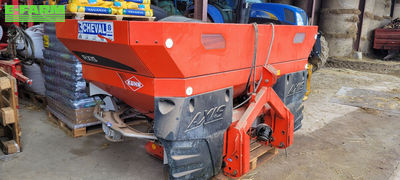 E-FARM: Kuhn axis 20.1 w t25 - Fertiliser spreader - id GVRGL98 - €10,500 - Year of construction: 2011 - France