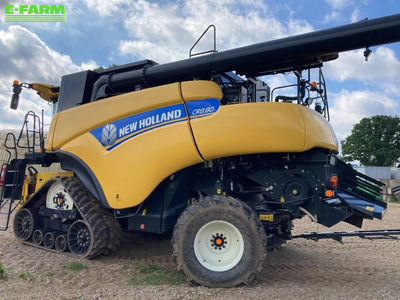 E-FARM: New Holland CR8.80 SCR - Combine harvester - id 2N1BKME - €175,000 - Year of construction: 2015 - Engine hours: 1,729,Engine power (HP): 442,Latvia