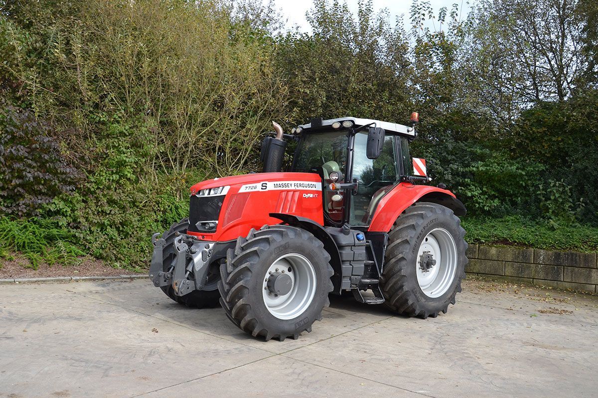 E-FARM: Massey Ferguson 7726S - Tractor - id RI3XTQG - 90.000 € - Año: 2019 - Horas: 7200,Bélgica
