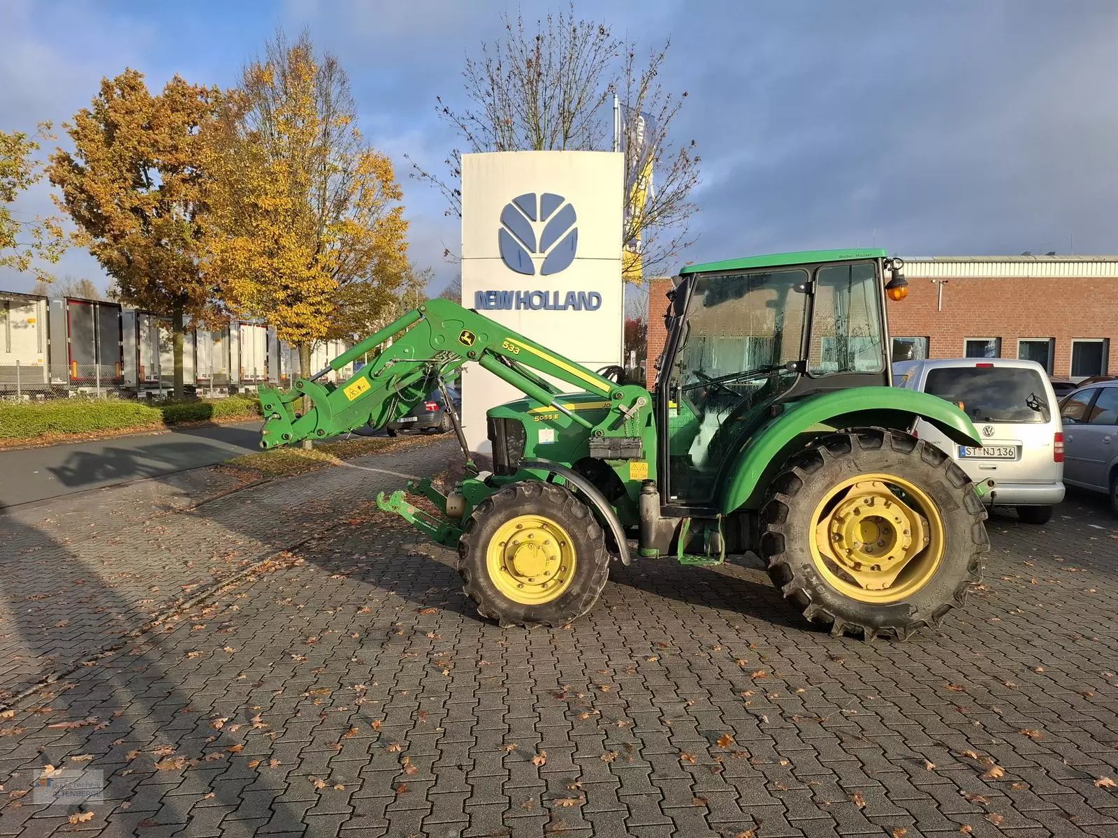 John Deere 5055E Tractor €25,510
