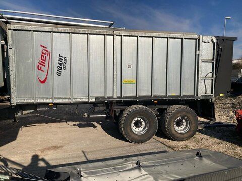 E-FARM: Fliegl gigant asw 271 c - Lade-/Silierwagen - id 1R88ZJ6 - 31.000 € - Baujahr: 2013 - Deutschland
