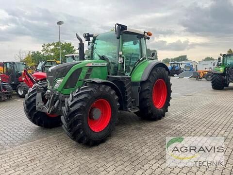 E-FARM: Fendt 724 Vario - Tractor - id 6TKIEMV - €76,900 - Year of construction: 2014 - Engine hours: 9,895,Germany