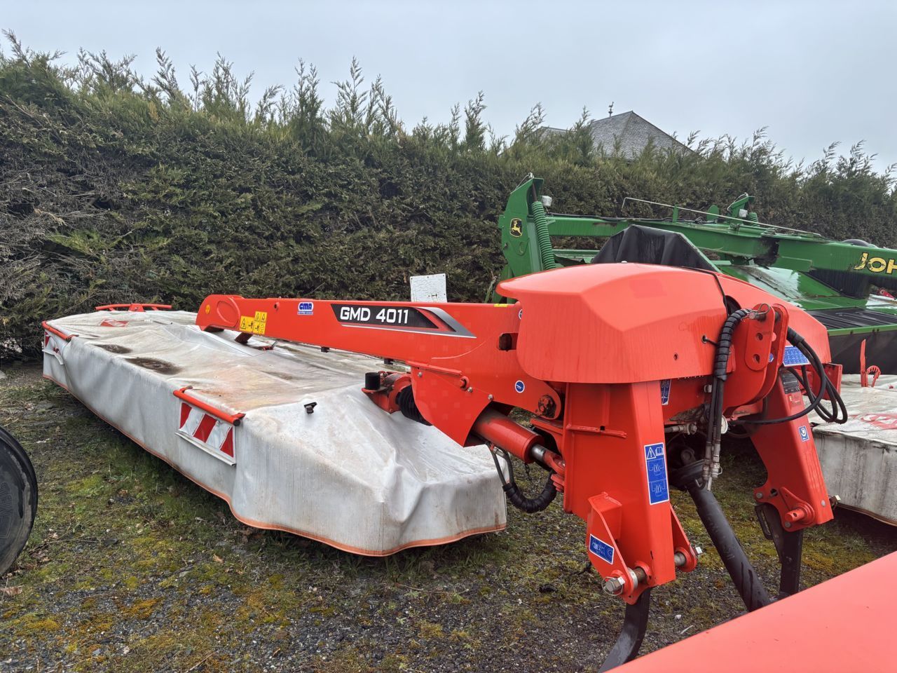 Kuhn GMD 4011 FF Mower €7,900