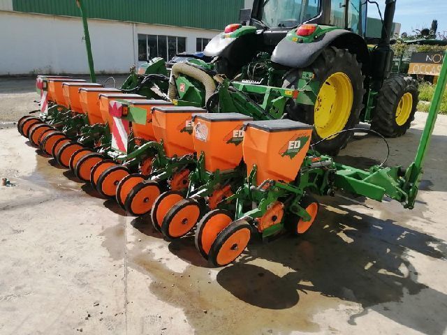 E-FARM: Amazone ed 602 k - Precision drill - id GPF3FCD - €26,000 - Year of construction: 2013 - France