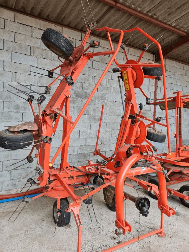 E-FARM: Kuhn GF 6502 - Faneuse - id AFATPKT - 6 500 € - Année: 2014 - France