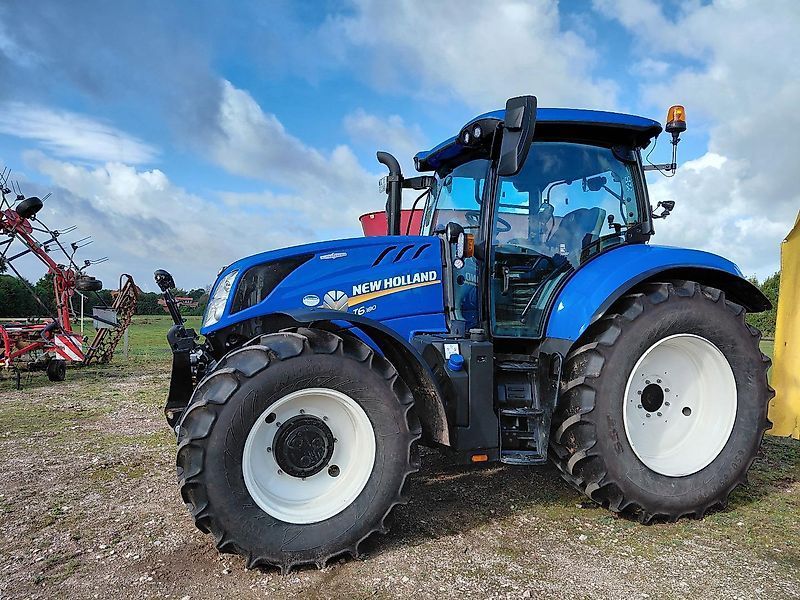 New Holland T6.180 AC Трактор 104 500 €