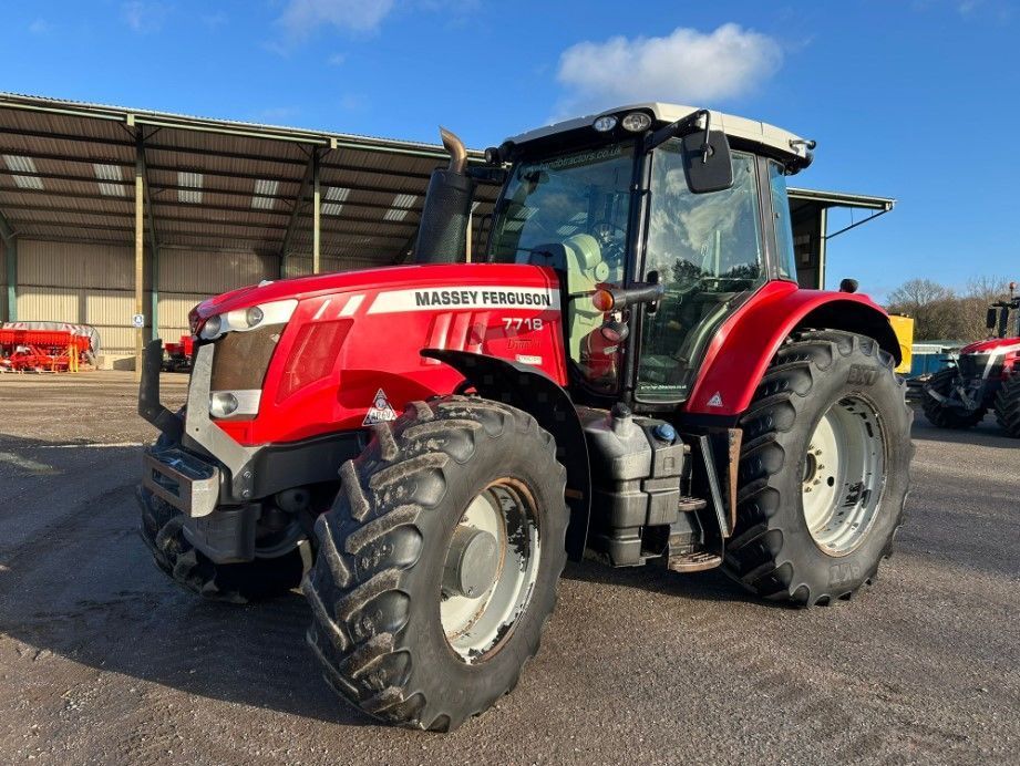 Massey Ferguson 7718 Трактор 38 964 €
