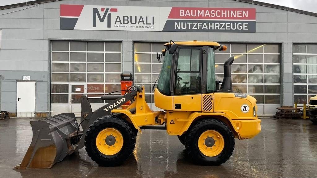E-FARM: VOLVO l 30 g **bj. 2016 * 3651h/sw/gabel - Radlader - id VARUPRD - Baujahr: 2016 - Abgelesene Motorstunden: 3.651,Deutschland