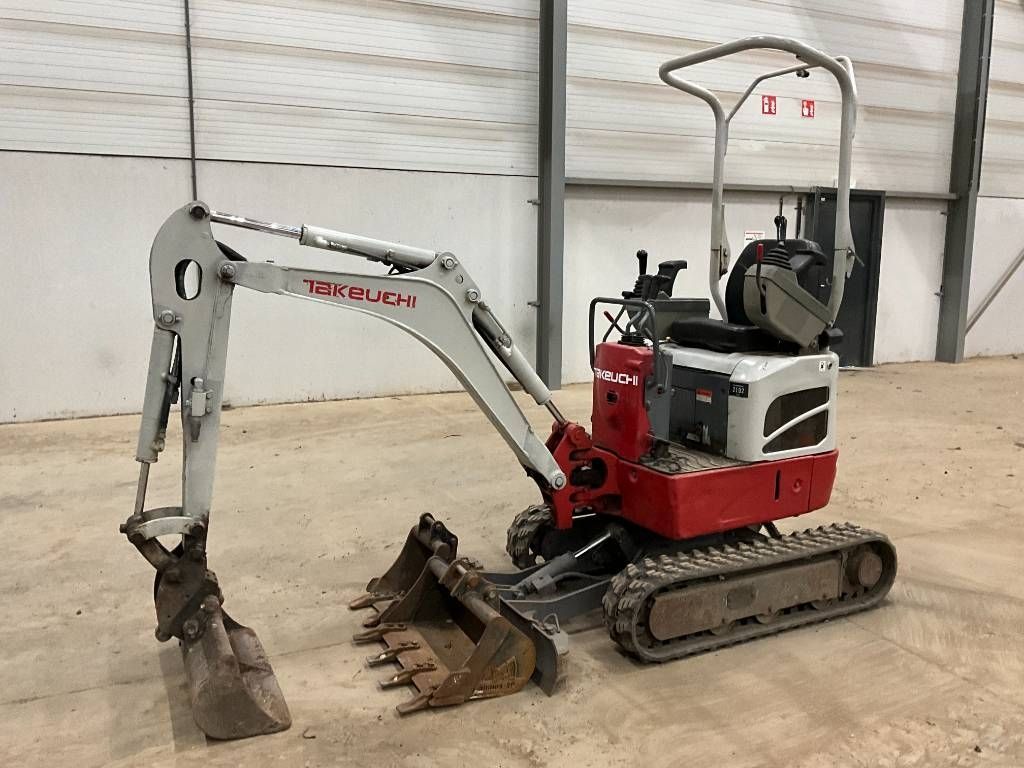 Takeuchi tb 210 r Mini-pelle 10 750 €