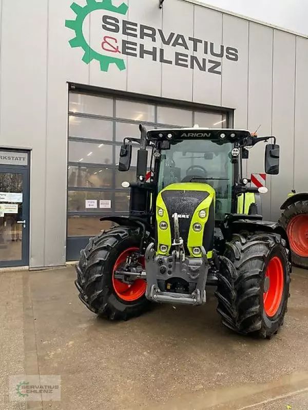 Claas Arion 550 CMATIC CEBIS Tractor €105,983