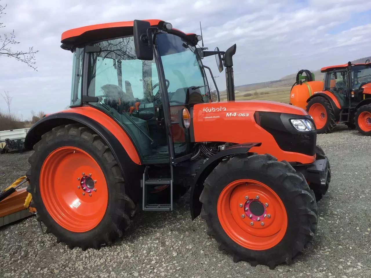 Kubota M4063 Traktor