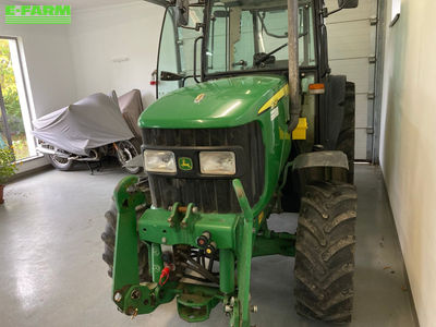E-FARM: John Deere 5515 - Tractor - id 1RLIV8M - €25,664 - Year of construction: 2005 - Engine hours: 3,000,Engine power (HP): 80,Austria