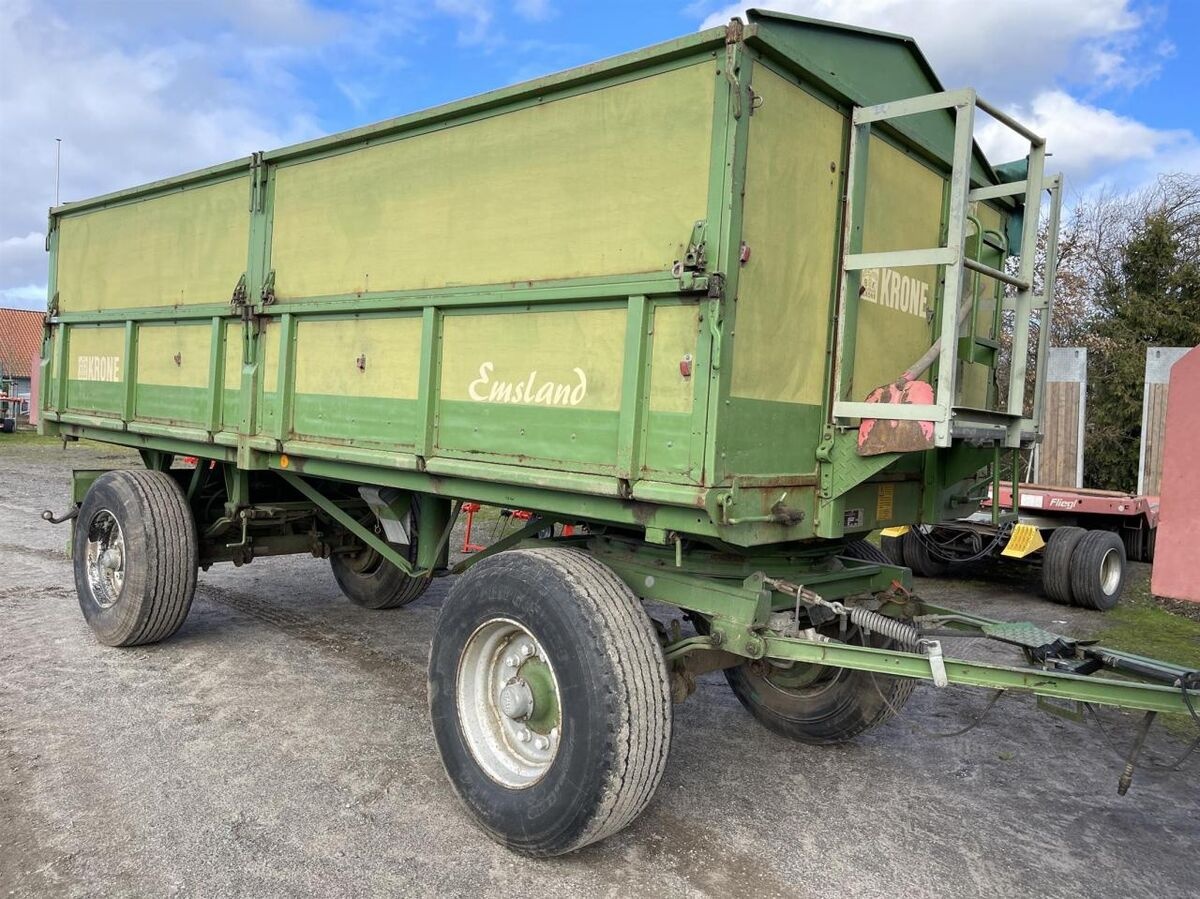 Krone dk 225 16 trailer €13,446