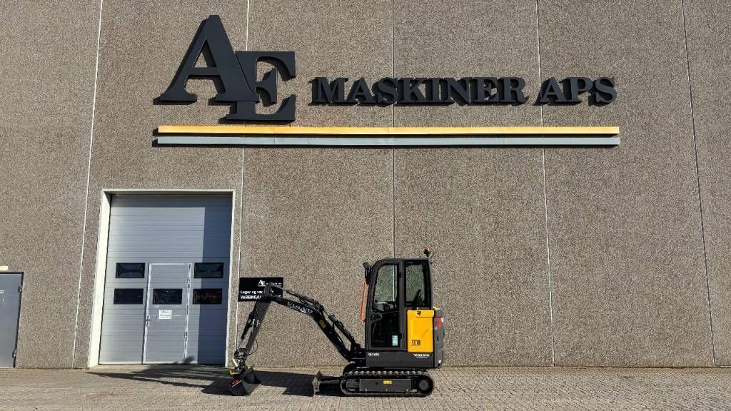 VOLVO ec 18 electric Mini excavadora  66.244 €