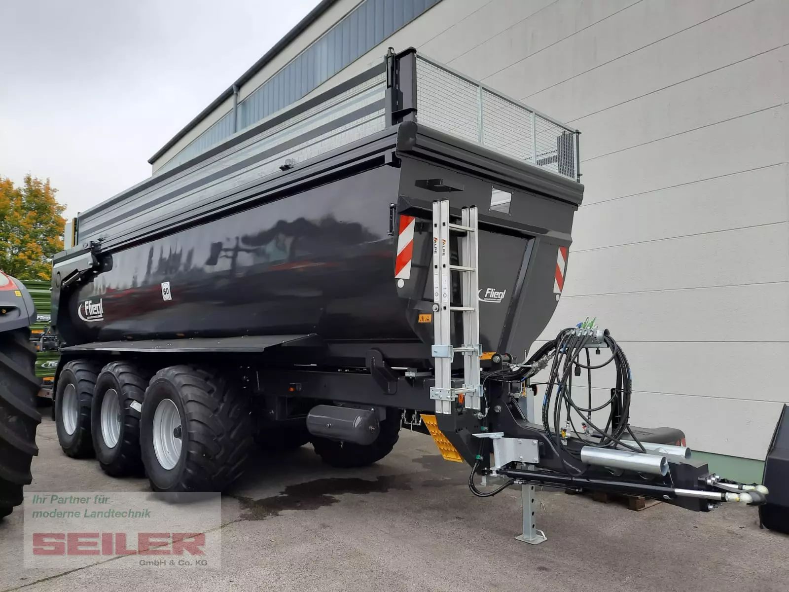 E-FARM: Fliegl tmk 375 s profi s700 spezialstahl sand- & schotterkipper 38m³ - Basculantă - id WXDRQ68 - 73.500 EUR - Anul: 2022 - Germania