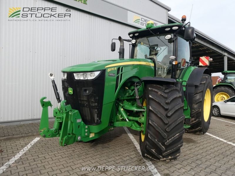 John Deere 8370 R tractor €156,900