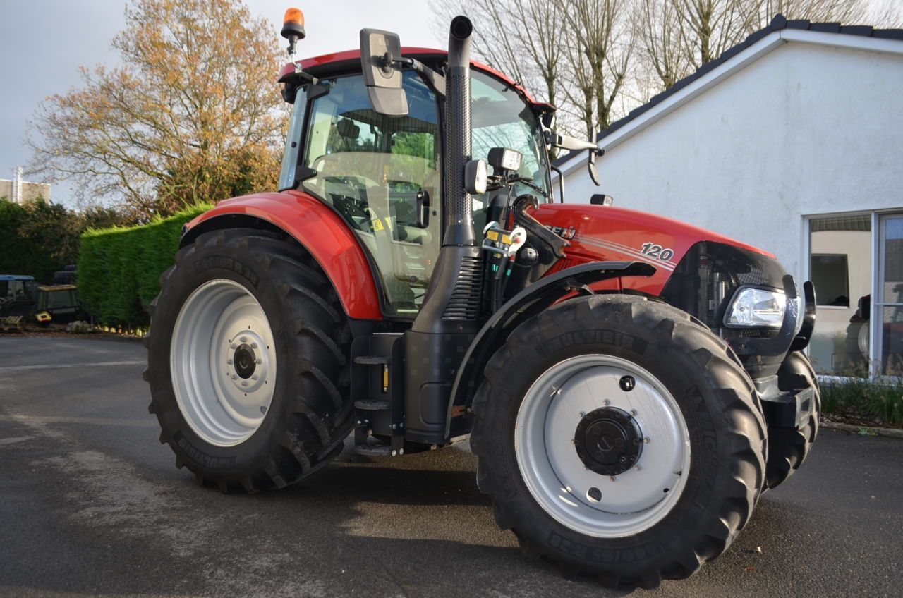 Case IH Luxxum 120 Tractor €52,500