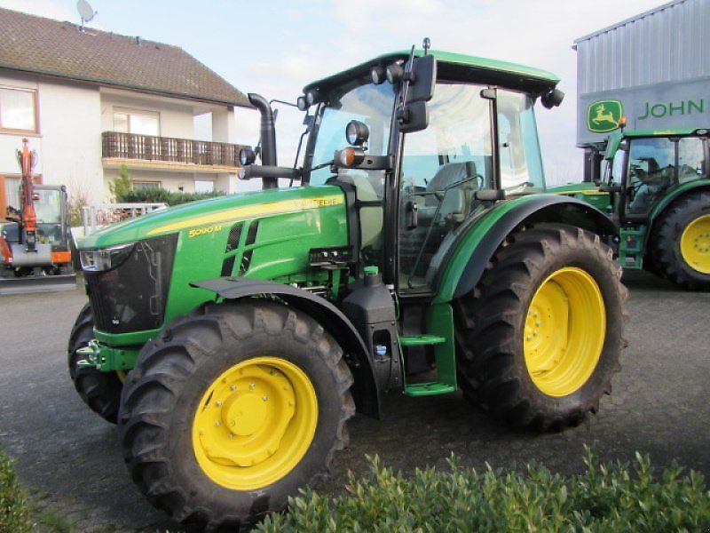 E-FARM: John Deere 5090 M - Traktor - id SINVVEA - Baujahr: 2023 - Abgelesene Motorstunden: 8,Motorleistung (PS): 90,Deutschland
