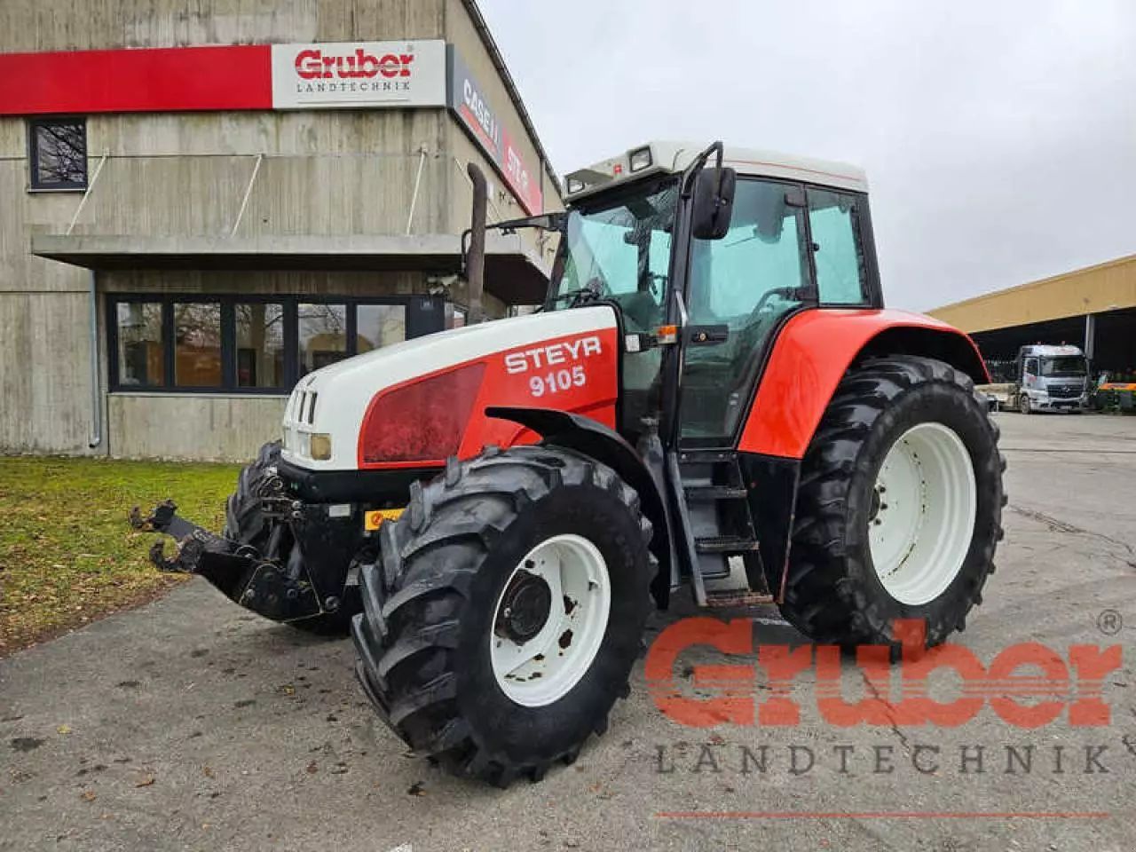 E-FARM: Steyr 9105 - Traktor - id 6JMXIAW - 29 980 € - Rok produkcji: 1998 - Motogodziny: 6500,Moc silnika: 99,Niemcy