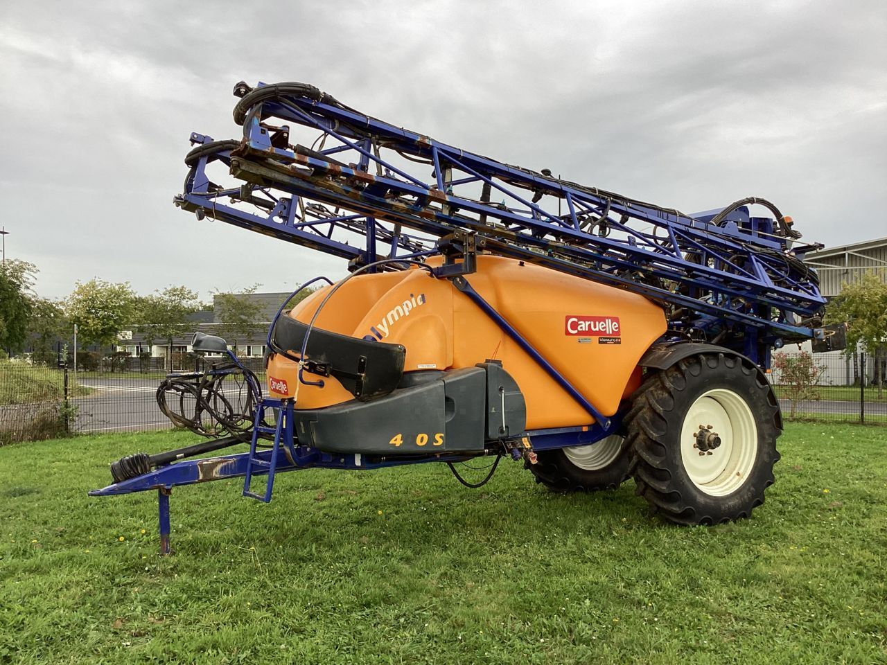 E-FARM: Caruelle olympia 400 s - Pflanzenschutzspritze - id RVMNUIQ - 9.500 € - Baujahr: 2014 - Frankreich