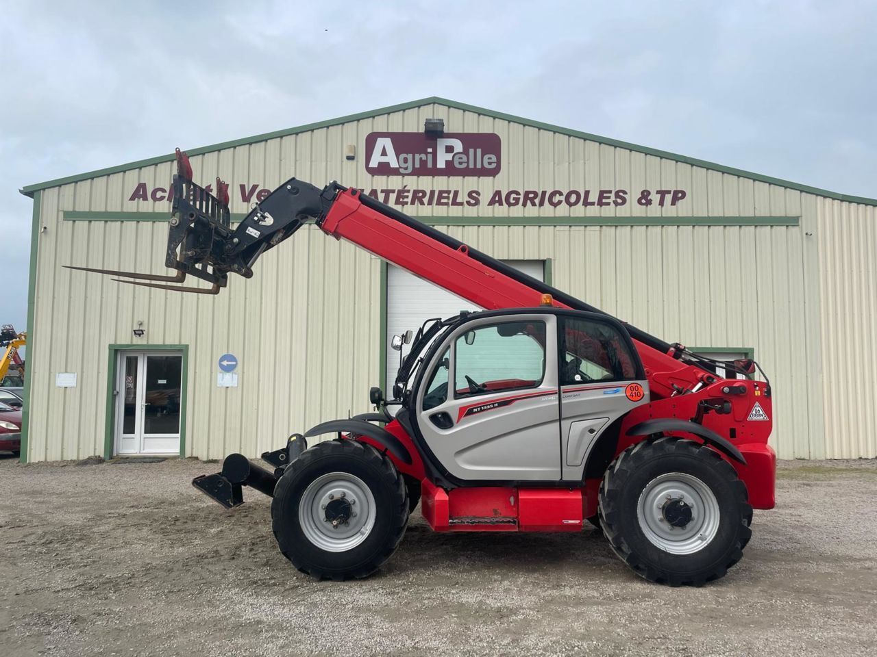 E-FARM: Manitou mt1335 - Chargeur télescopique  - id 2B1XA9W - 65 000 € - Année: 2021 - Lecture du nombre d'heure: 1 240,Puissance du moteur (chevaux): 75,France