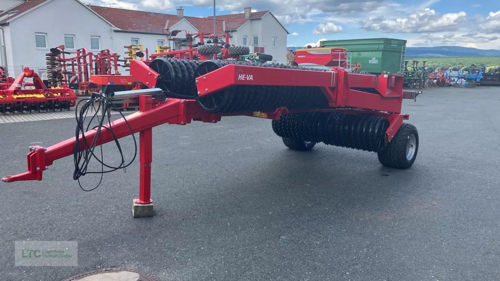 HE-VA tip roller 10,20 Prasy i wały 24 992 €