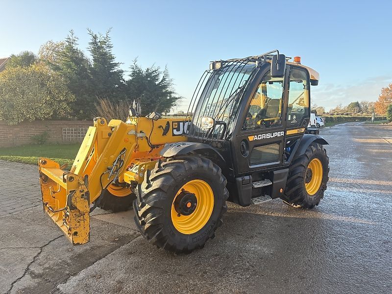 JCB 532-70 AGRI Teleszkópos rakodó 47 584 EUR