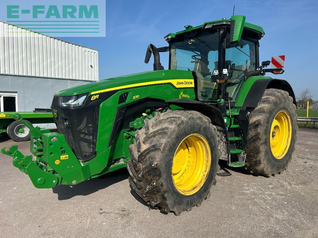John Deere 8R 370 Tractor €265,000