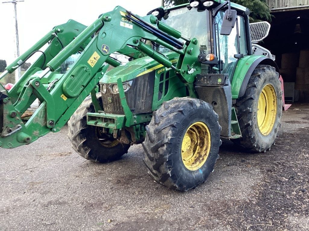 John Deere 6110 M Tractor 70.000 €