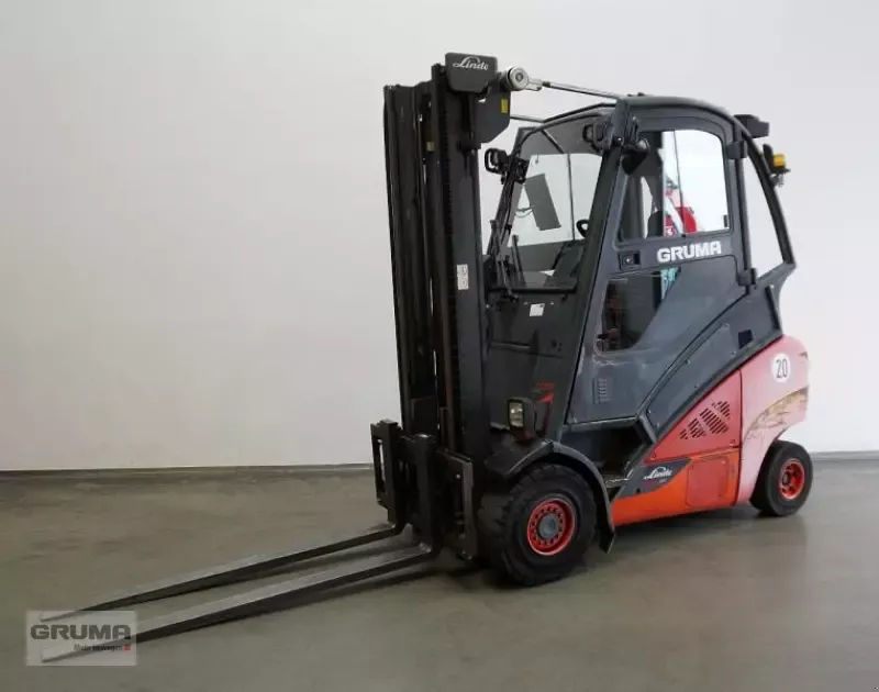 E-FARM: Linde h 35 t evo 393-02 - Chariot élévateur - id UZVELTW - 9 450 € - Année: 2015 - Lecture du nombre d'heure: 7 600,Allemagne