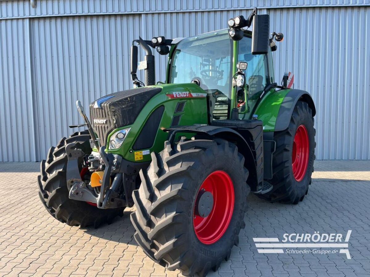 E-FARM: Fendt 724 Vario ProfiPlus - Traktor - id F9HRMKH - 209.500 € - Baujahr: 2024 - Abgelesene Motorstunden: 805,Deutschland