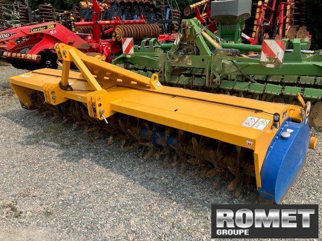 E-FARM: Bomford dyna-drive - Cultivateur - id AYQ8R2H - 12 000 € - Année: 2019 - France