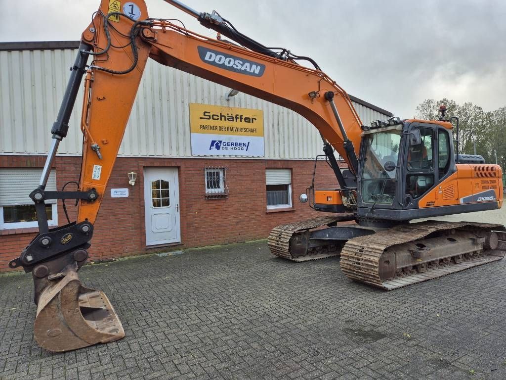 Doosan dx225lc-5 kettenbagger Crawler excavator €87,500
