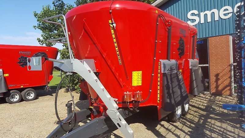 E-FARM: PEECON 28-230-260s twin - Przyczepa do mieszania paszy - id SSFXDSK - 63 932 € - Rok produkcji: 2021 - Dania