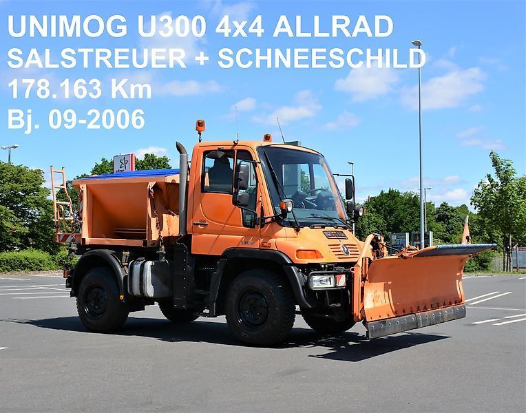 Mercedes-Benz unimog 4x4 allrad u300 winterdienst schild salzstreuer Veicolo a motore 31.900 €