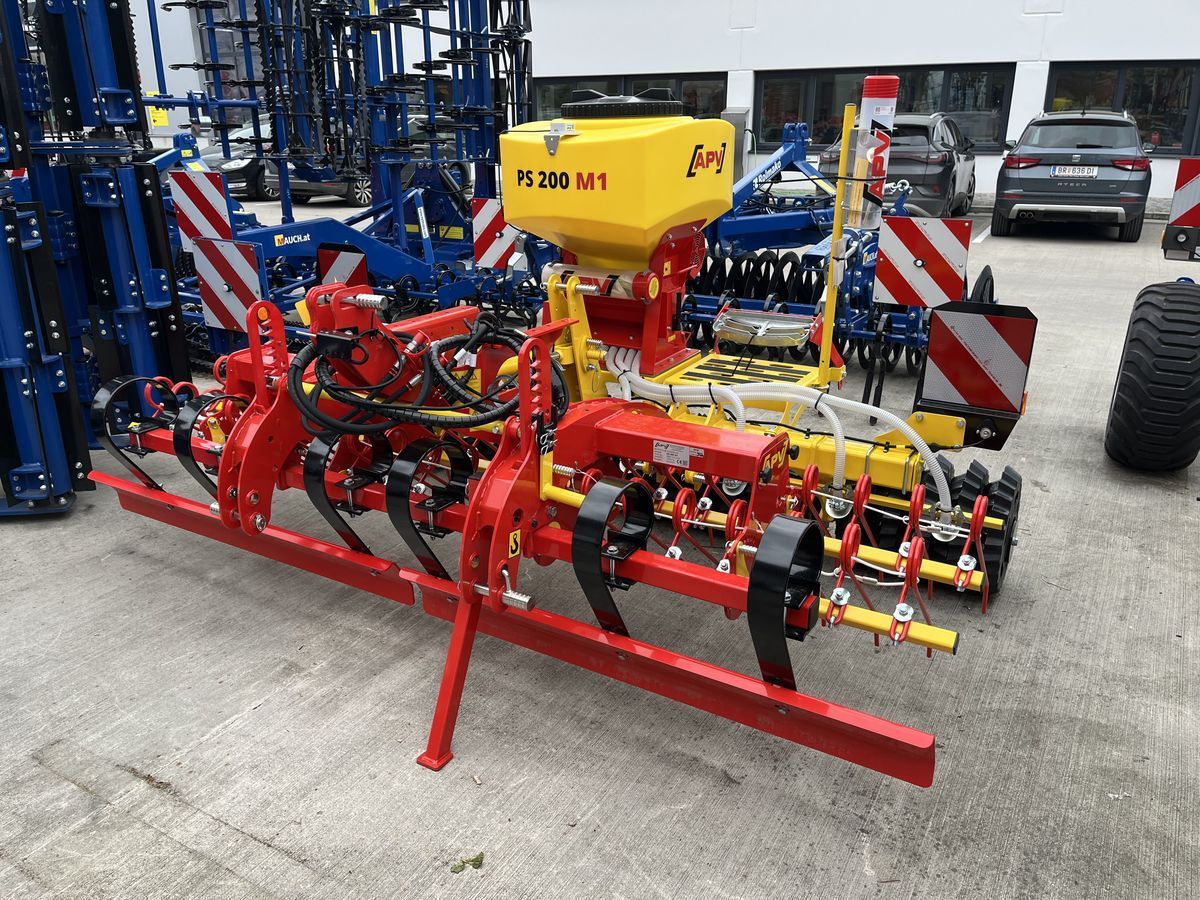 E-FARM: APV gk300 m1 full edition + ps 200 nachsaatgerät - Semoir complémentaire - id UF4N262 - Puissance du moteur (chevaux): 200 - Autriche