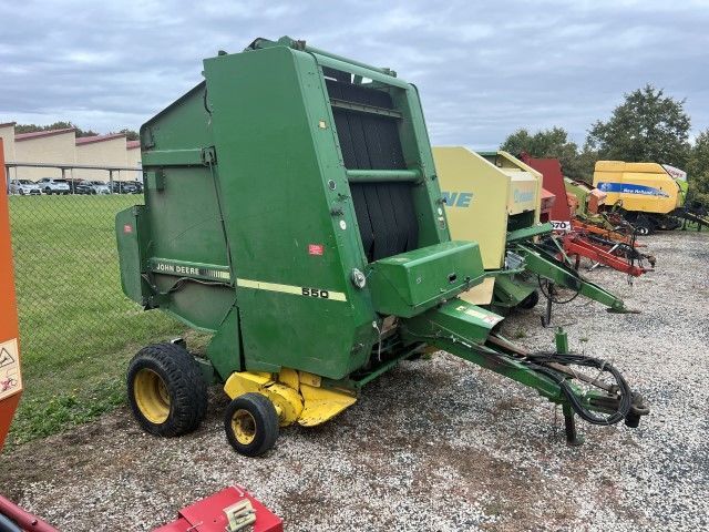 E-FARM: John Deere 550 - Empacadora - id 2WSQW7P - 5000 € - Año: 1997 - Italia