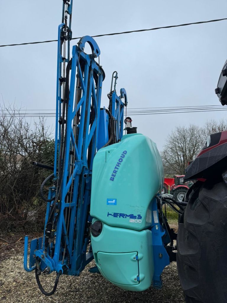 Berthoud hermes 1200 litres Sprayer €15,000