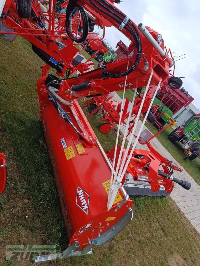 E-FARM: Kuhn TBE 222 - Topper - id SI42TYL - 11.350 € - Año: 2023 - Alemania