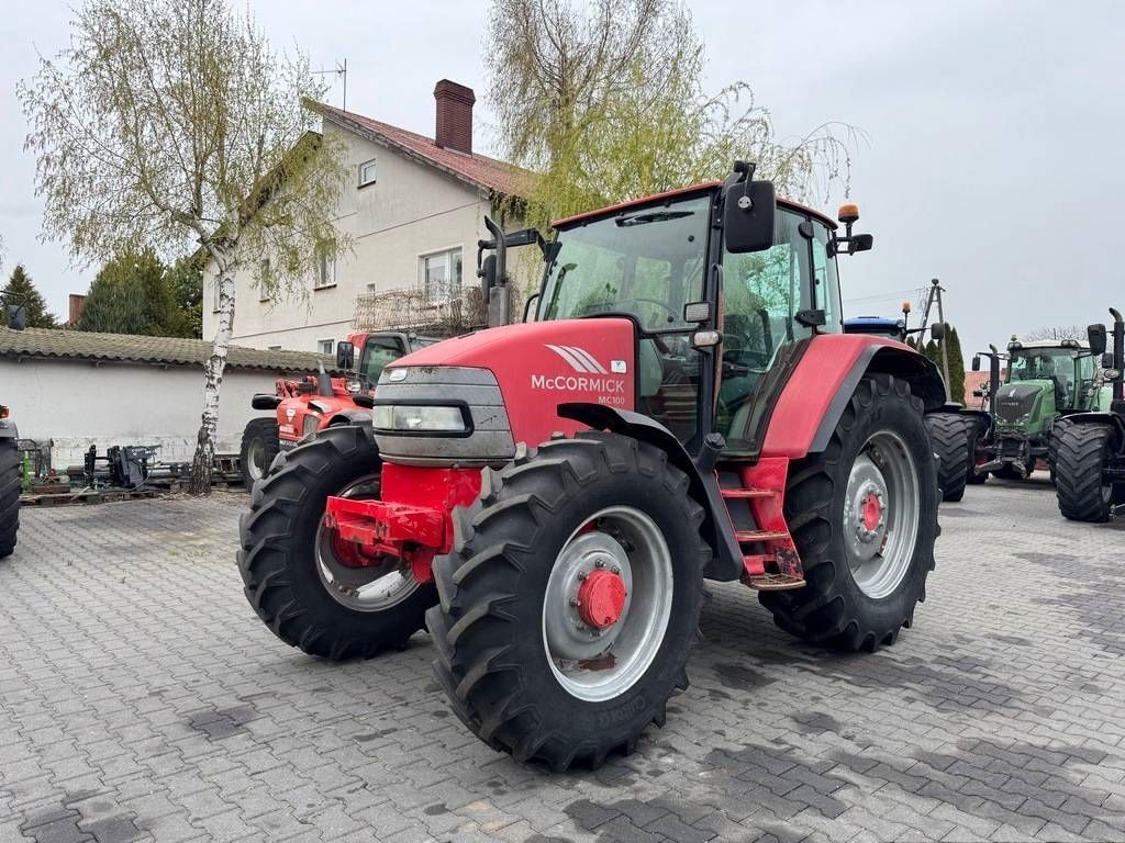 E-FARM: McCormick MC 100 - Traktor - id 1S8F5DK - 18.625 € - Produktionsår: 2002 - Motortimer: 7.300,Motoreffekt (HP): 100,Polen
