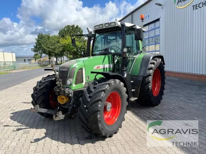 E-FARM: Fendt Favorit 714 Vario - Tractor - id ILHZMIX - €23,681 - Year of construction: 2002 - Engine hours: 11,733,Engine power (HP): 148,Germany