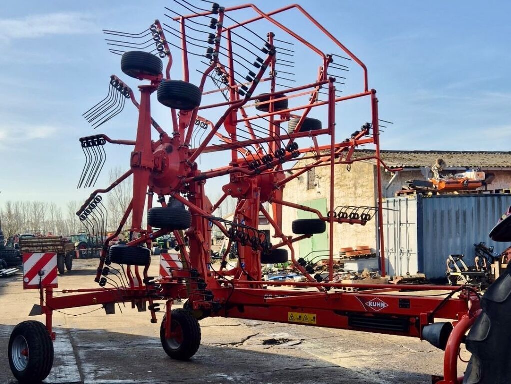 Kuhn GA 7501 Karuzelowy przetrząsacz do siana 12 700 €