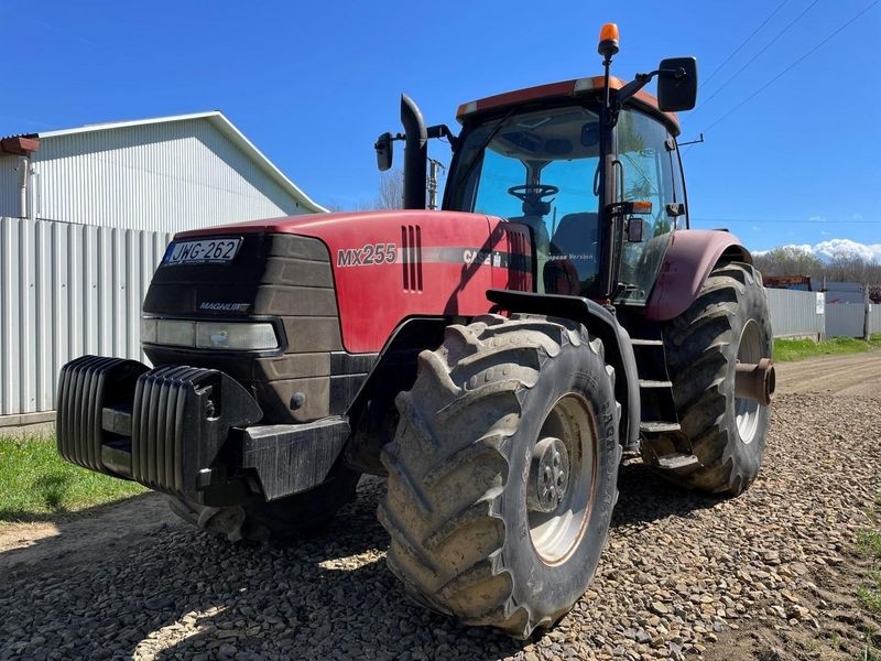 Case IH Magnum MX 255 tractor €39,000