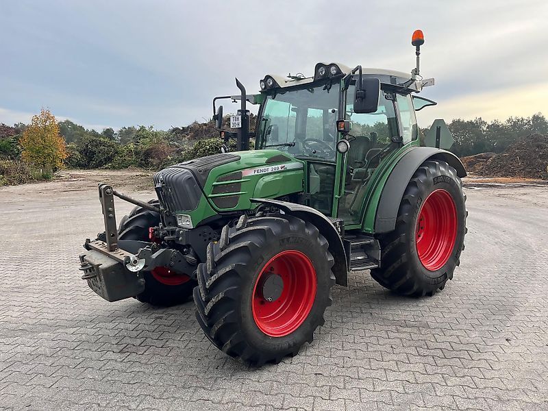 Fendt 209 Vario Traktor 52.500 €